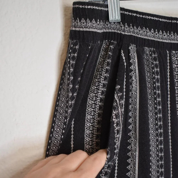 Jessica Simpson Tribal Ankle Pants Sz M Pull On Elastic Waist Pull On Neutral - Picture 6 of 16